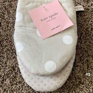 Kate Spade Oven Mitt